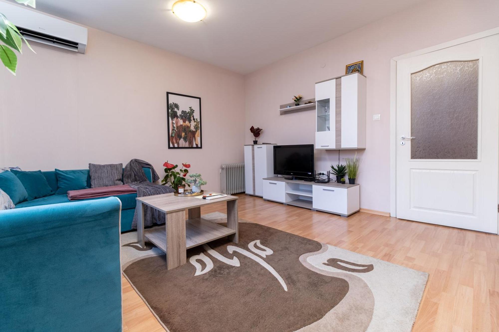 Comfortable 2Br Urban Getaway In City Center Plovdiv Extérieur photo