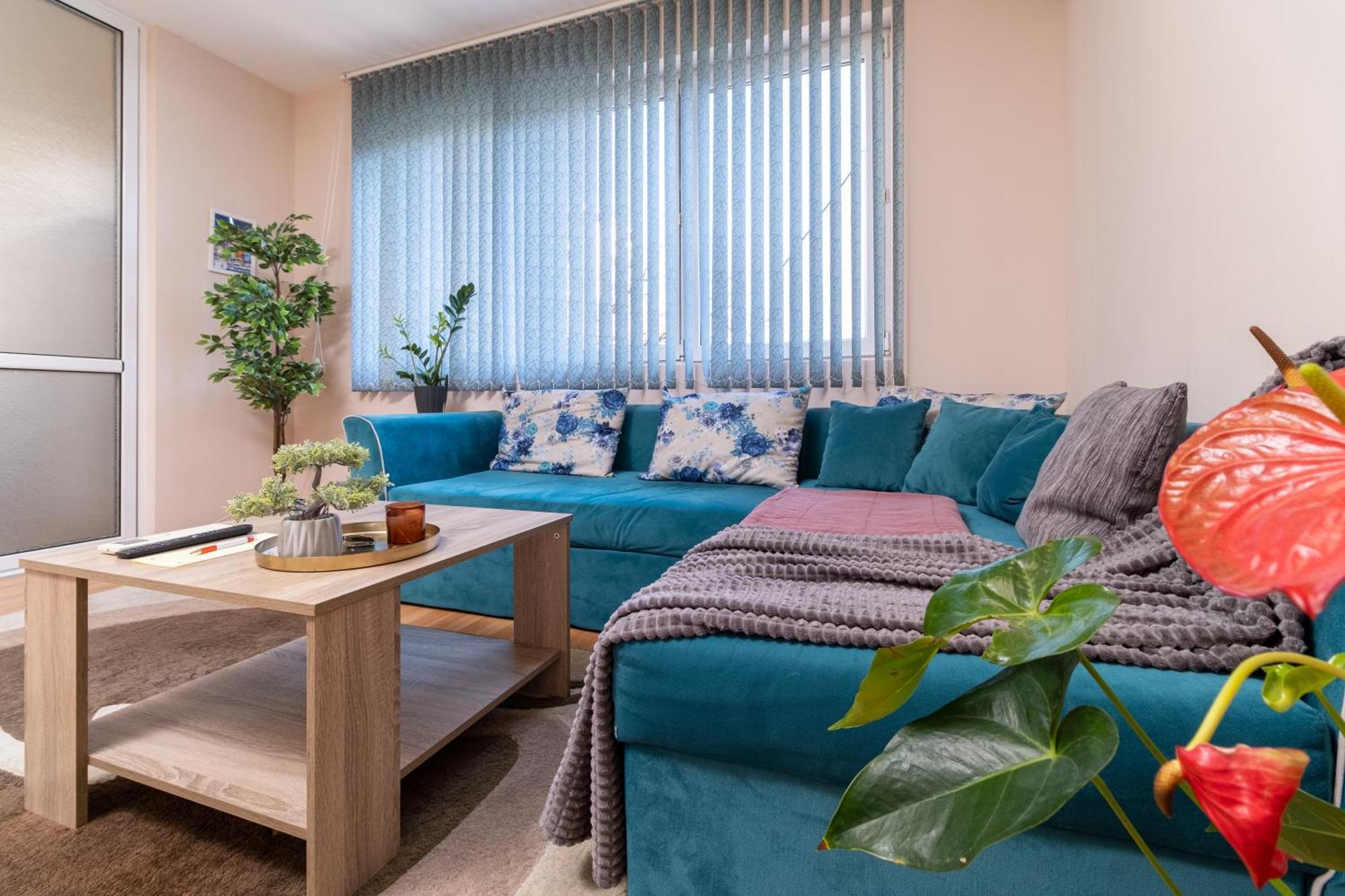 Comfortable 2Br Urban Getaway In City Center Plovdiv Extérieur photo