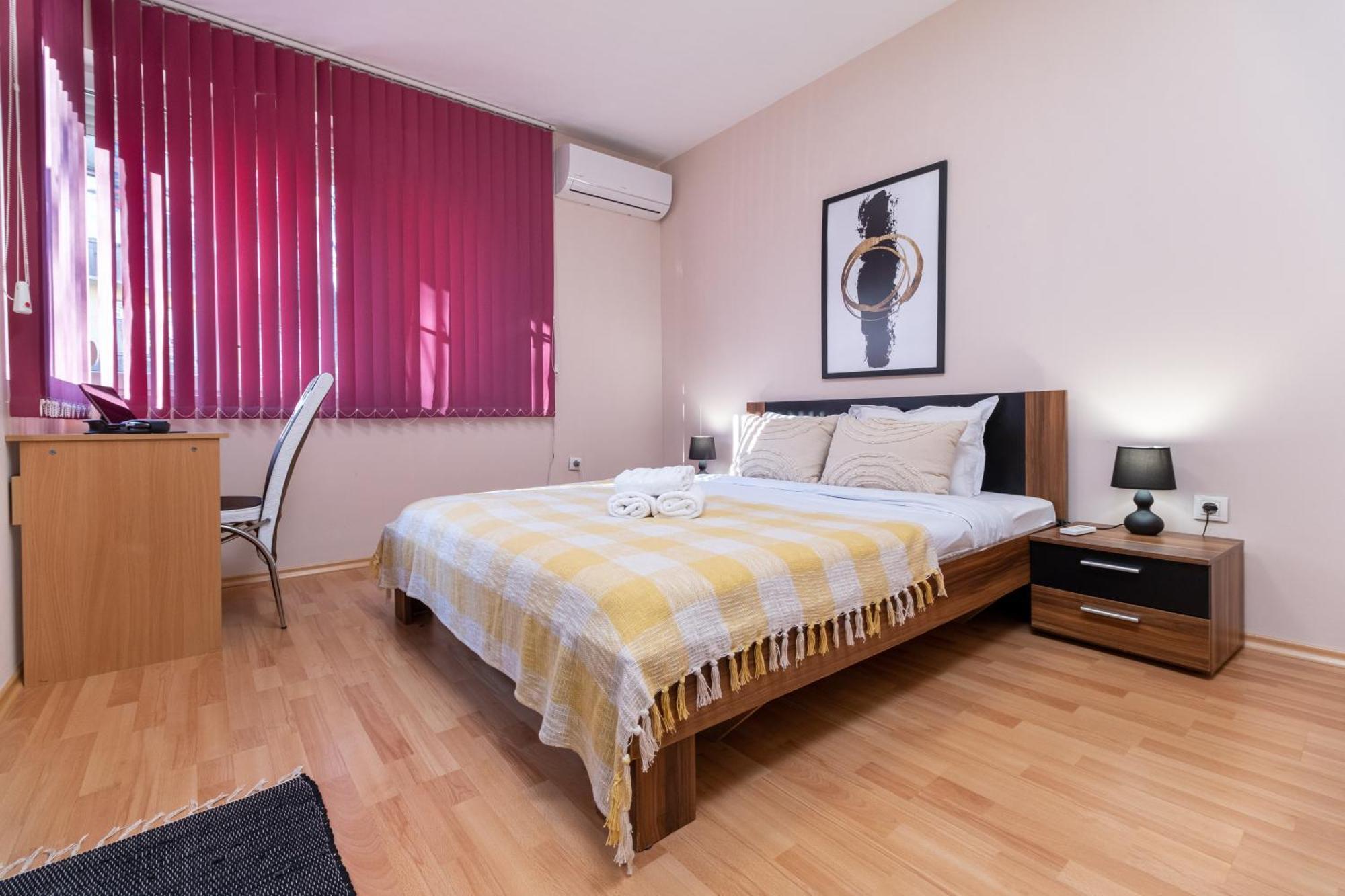 Comfortable 2Br Urban Getaway In City Center Plovdiv Extérieur photo