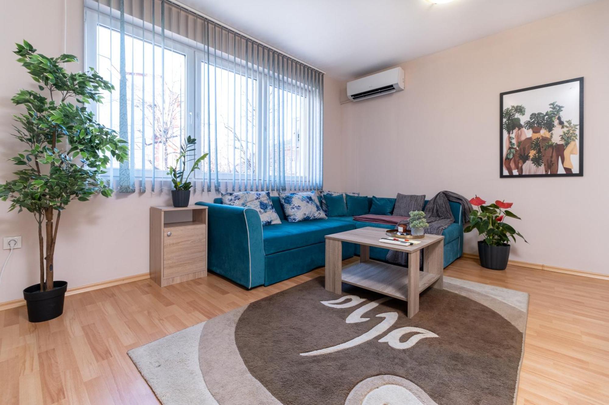 Comfortable 2Br Urban Getaway In City Center Plovdiv Extérieur photo